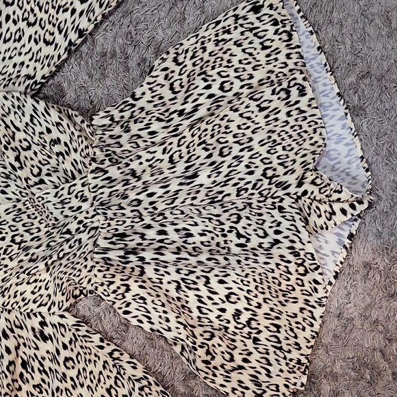 L'ATISTE Leopard Print Romper - Picture 4 of 14